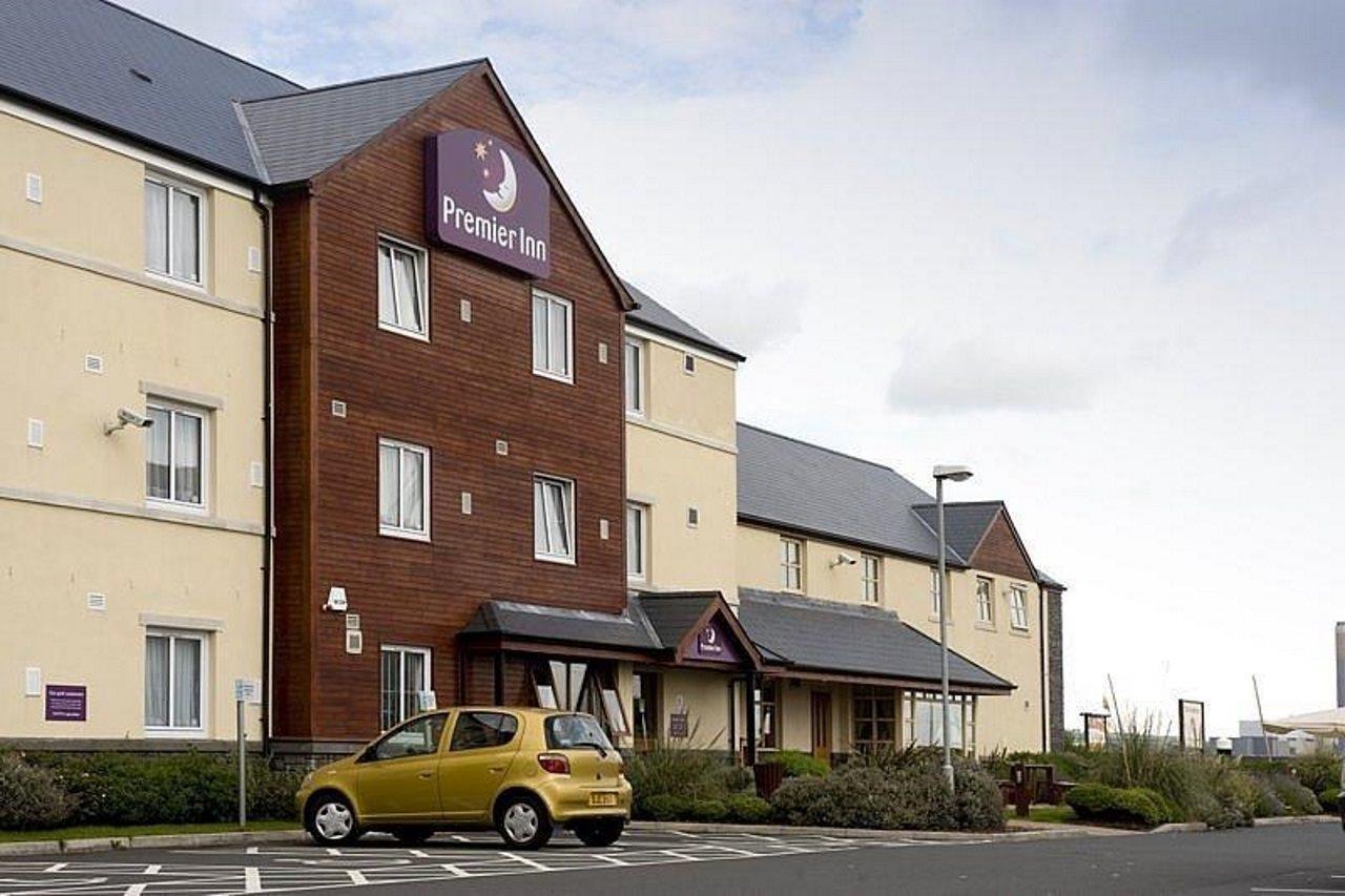 Premier Inn Carrickfergus Exterior foto