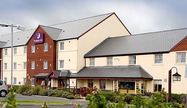 Premier Inn Carrickfergus Exterior foto